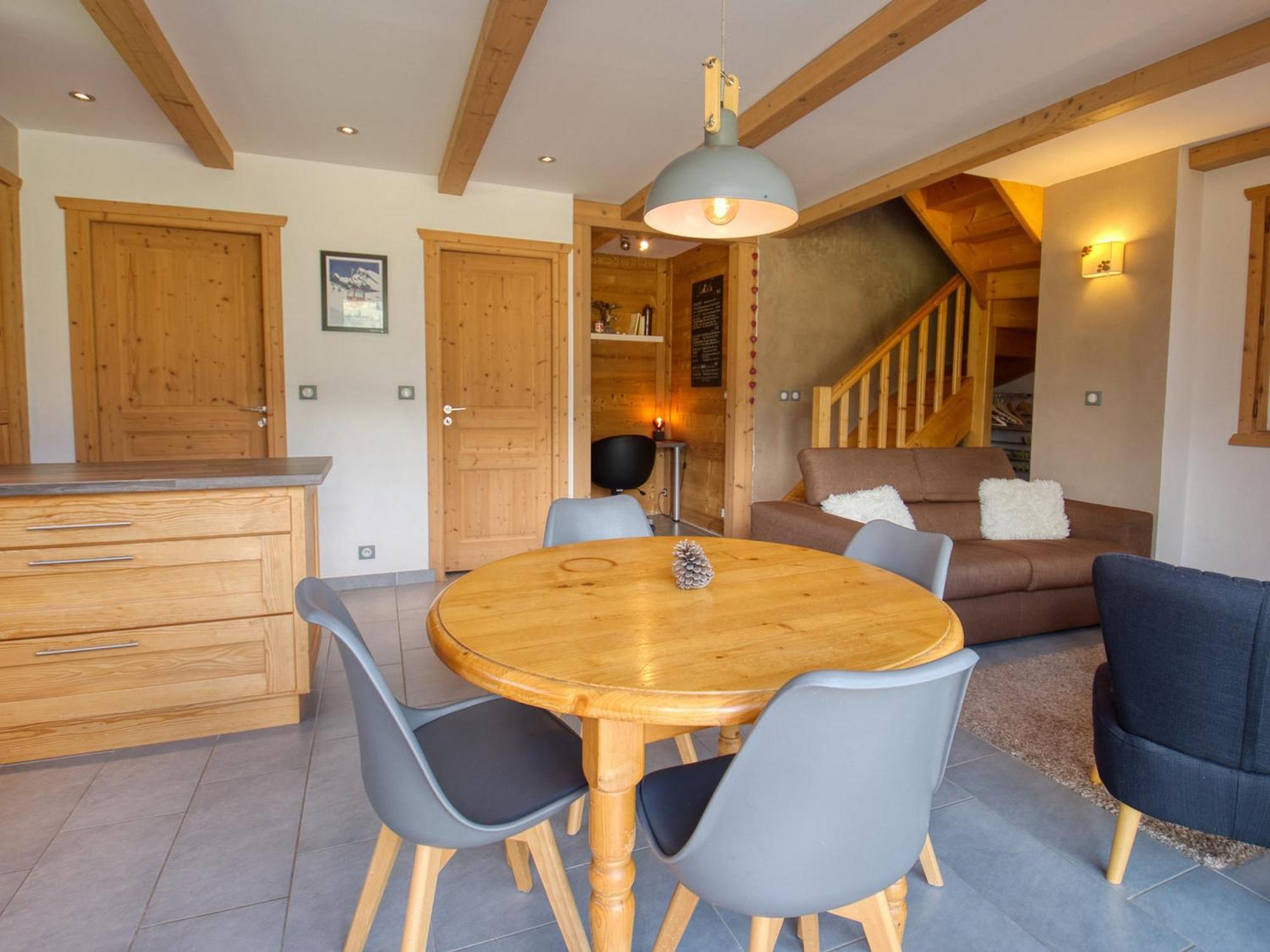 Duplex 2 Chambres Avec Grande Terrasse, Animaux Acceptes, A Samoens - Fr-1-642-77 Exterior foto